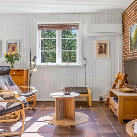 Angret - 3-5km From The Sea By Interhome Feriehus *